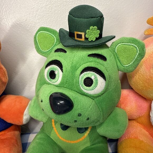 Five Nights at Freddy's Tie-Dye Chica Plush 7 inches Funko FNAF Stuffed Animal - Picture 5 of 16